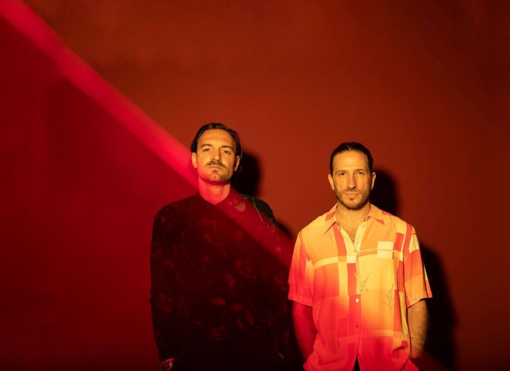 Maga y Emanuel Satie