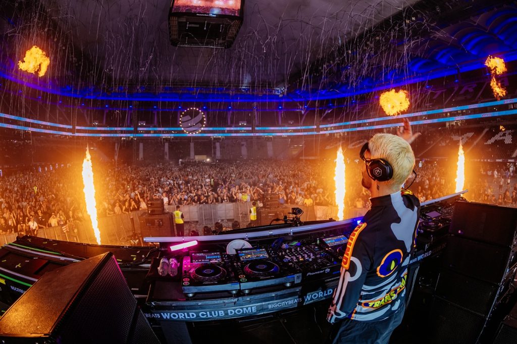 BigCityBeats World Club Dome