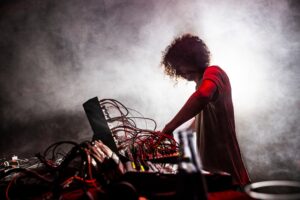 83045967_GUILLERMO L.